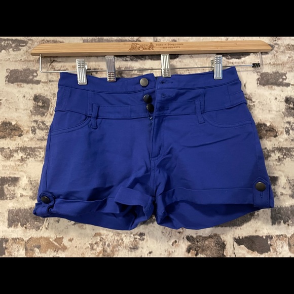 Ci Sono Pants - Women’s blue shorts with stretch